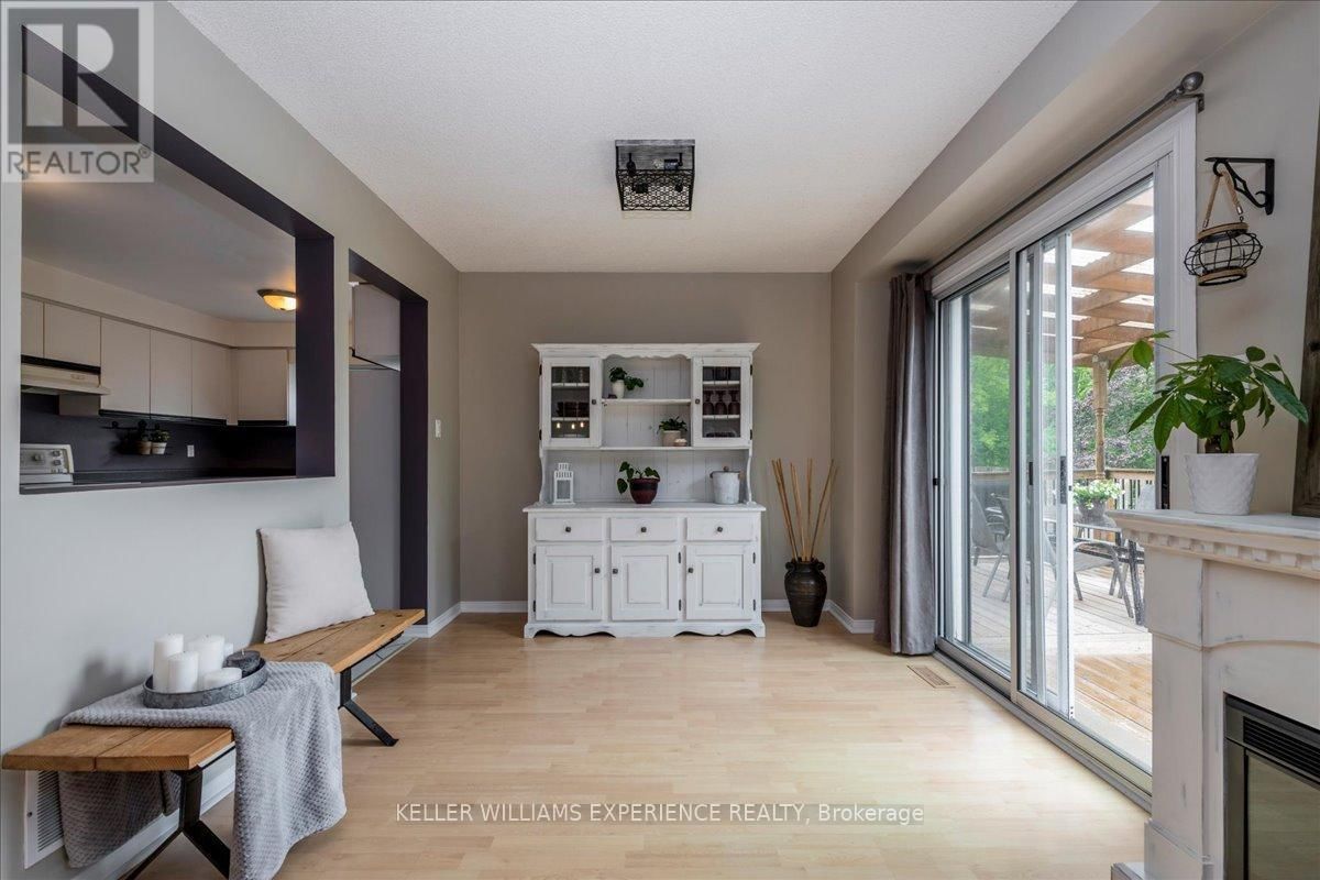 472 HAINES STREET Image 9