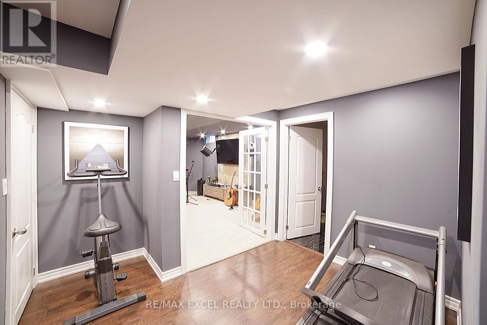 57 BATCHFORD CRESCENT Image 32