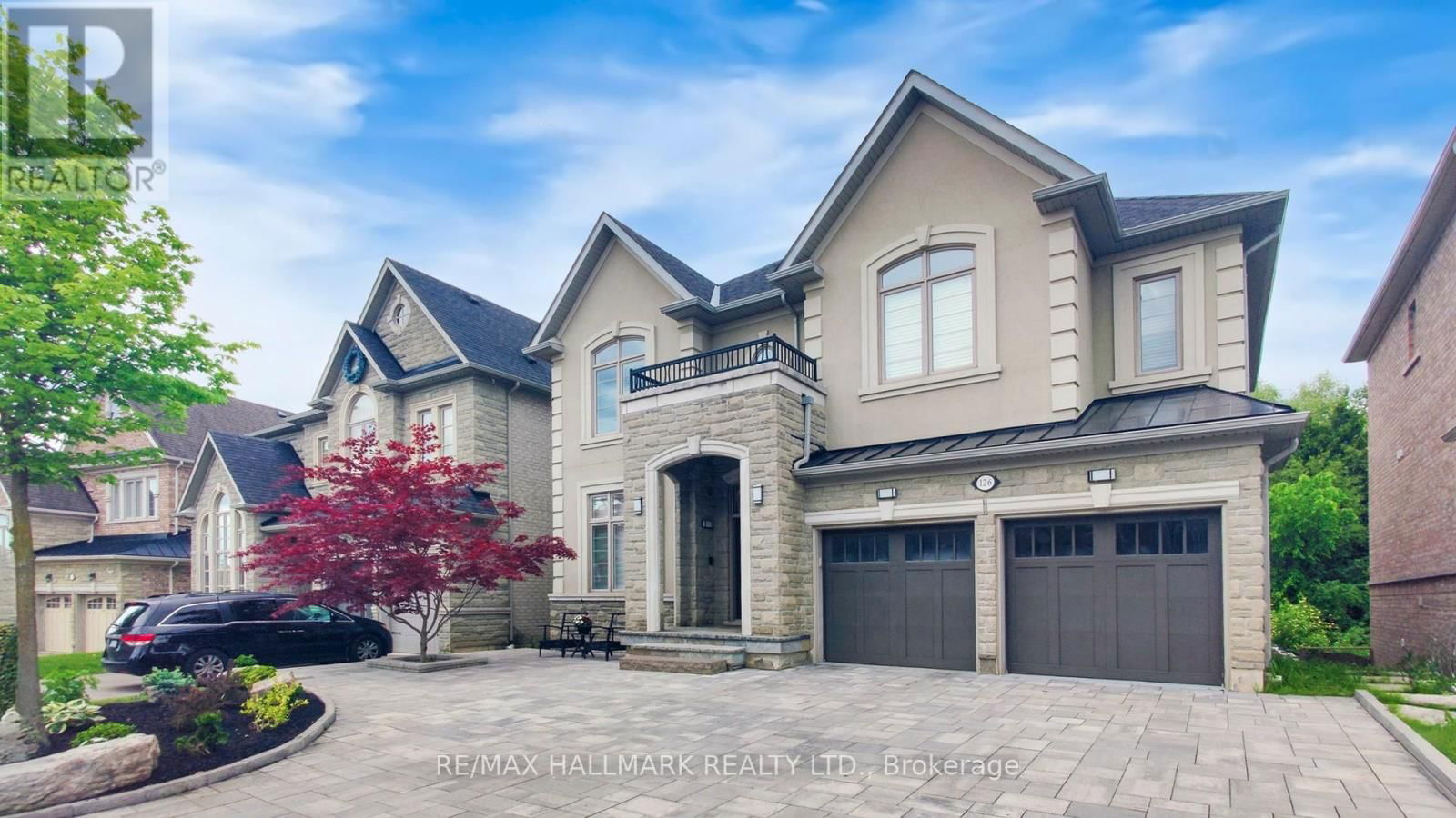 126 SIR STEVENS DRIVE Image 1