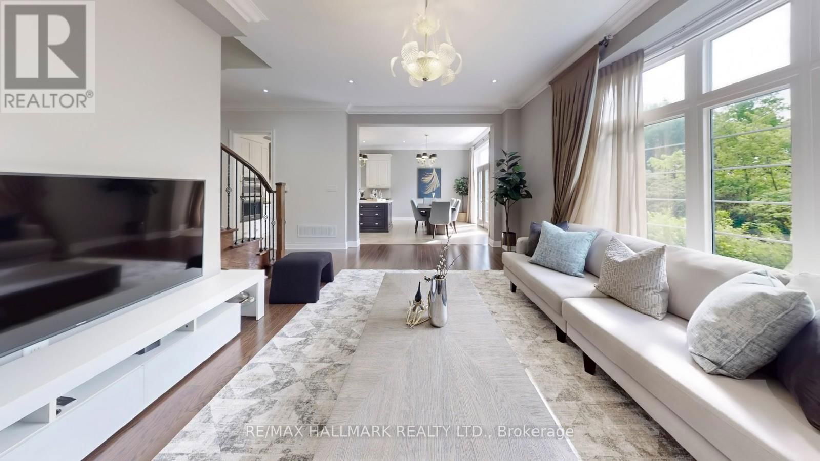 126 SIR STEVENS DRIVE Image 14