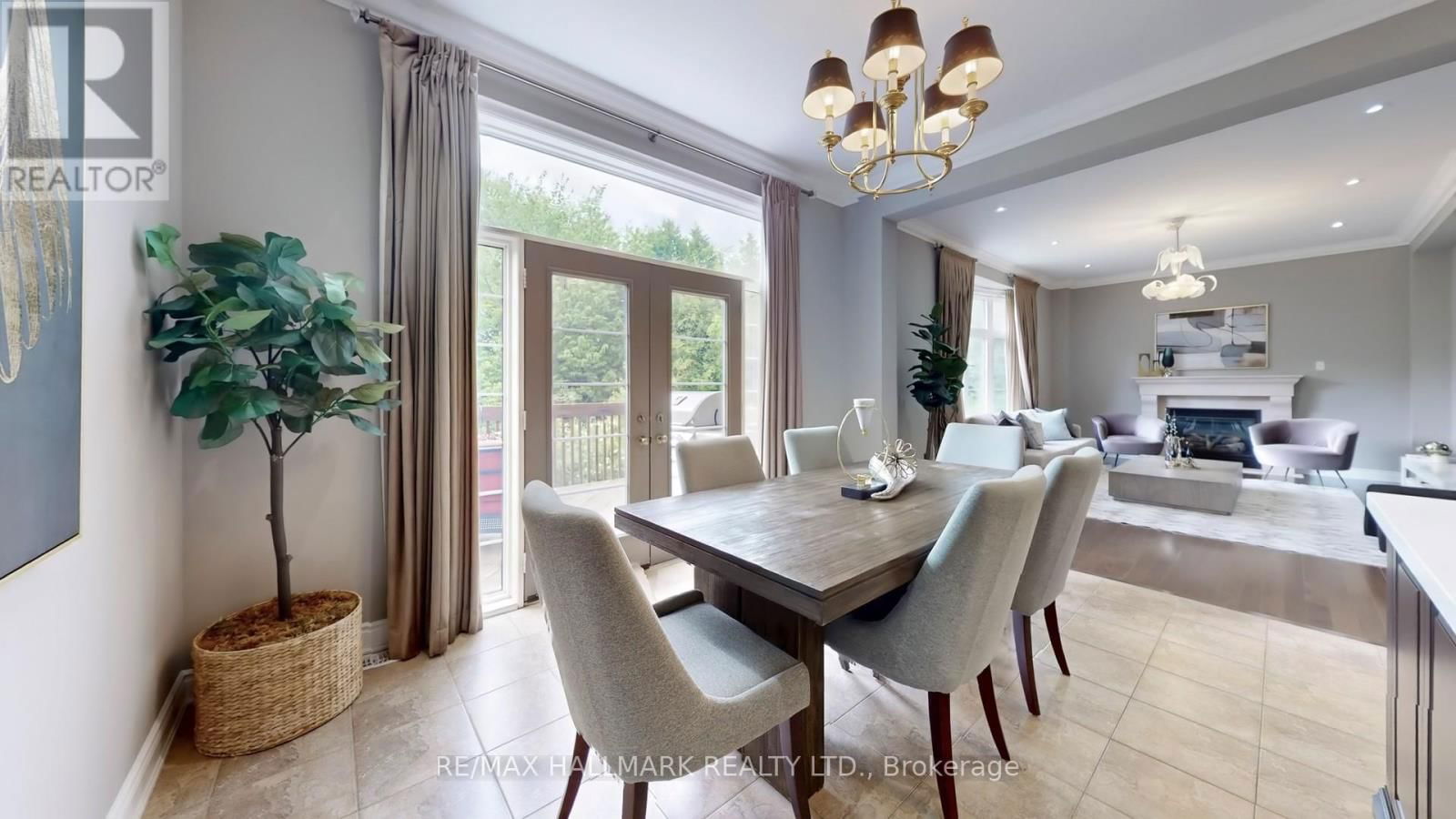 126 SIR STEVENS DRIVE Image 16