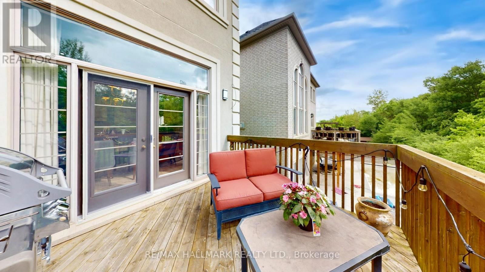 126 SIR STEVENS DRIVE Image 35