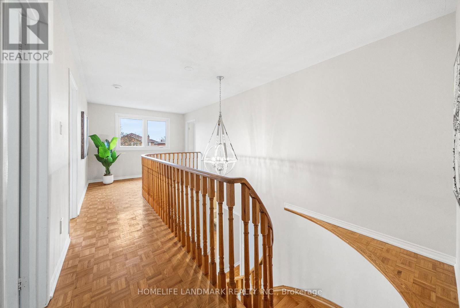 165 VALLEYWAY CRESCENT Image 23