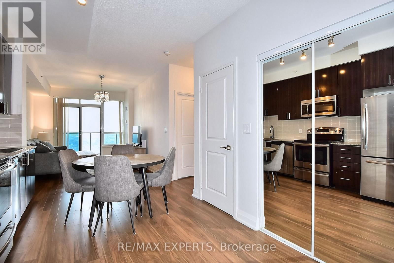 2433 - 7161 YONGE STREET Image 11