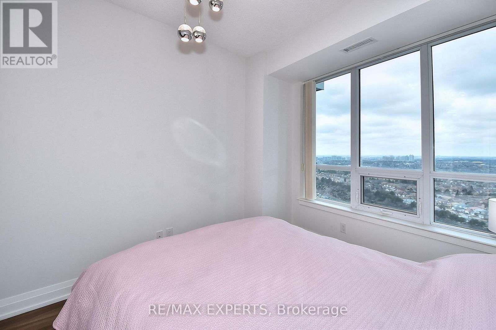 2433 - 7161 YONGE STREET Image 15