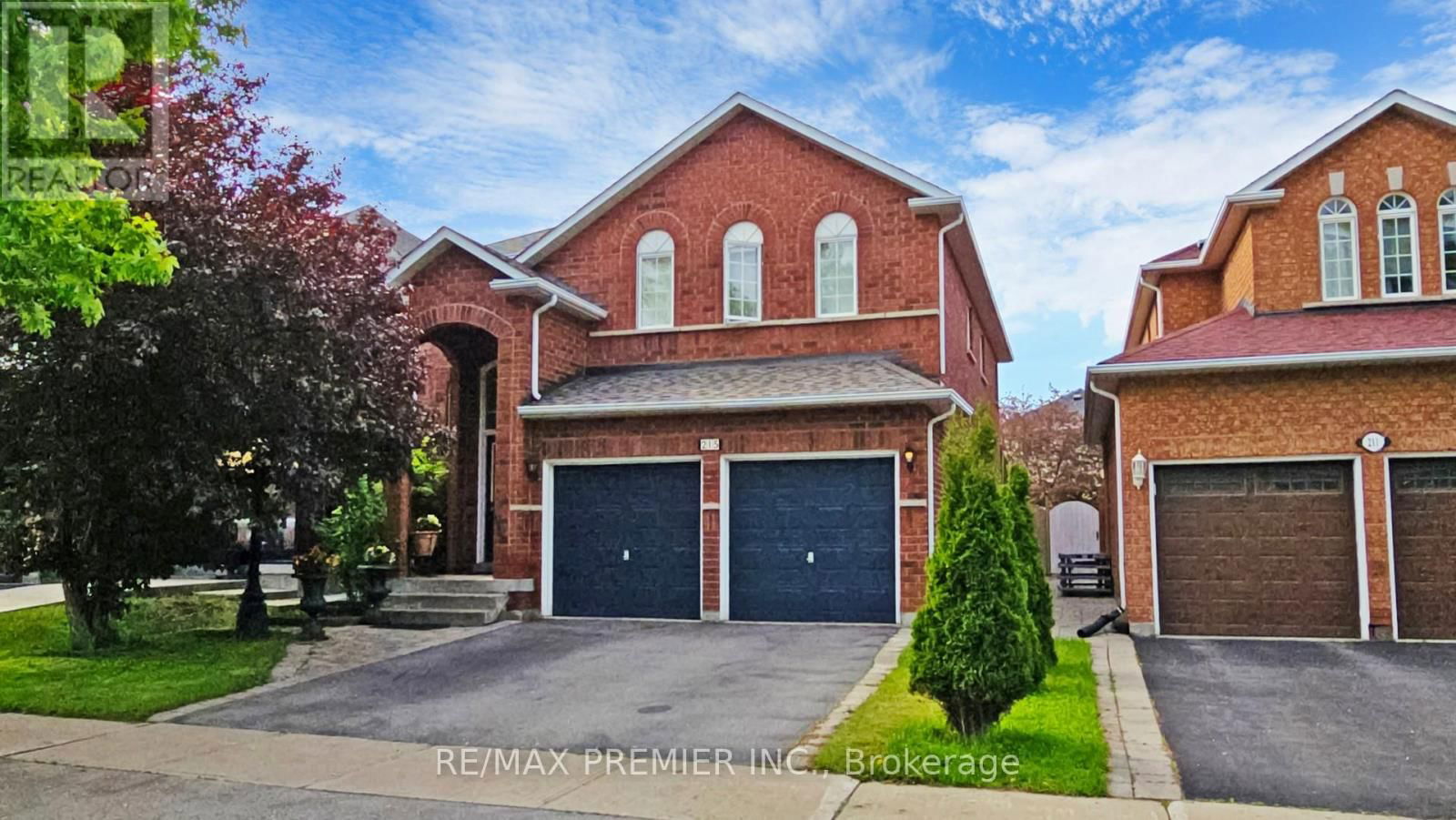 215 DRUMMOND DRIVE Image 2