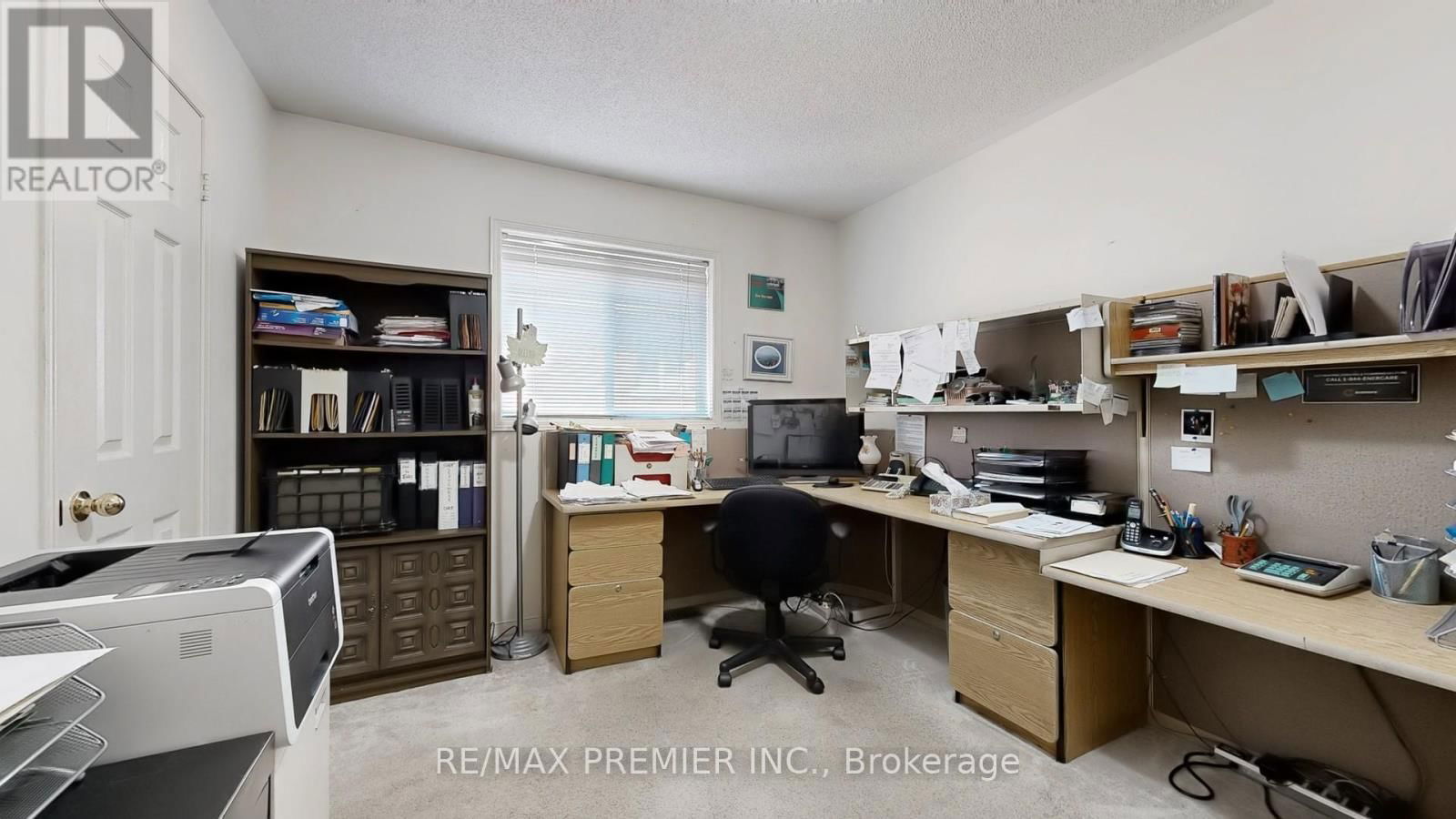 215 DRUMMOND DRIVE Image 37
