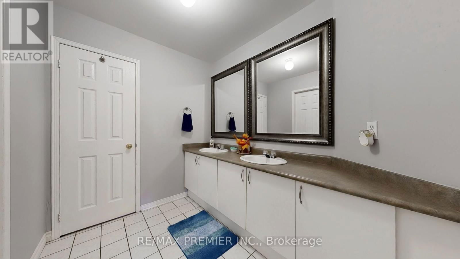 215 DRUMMOND DRIVE Image 41