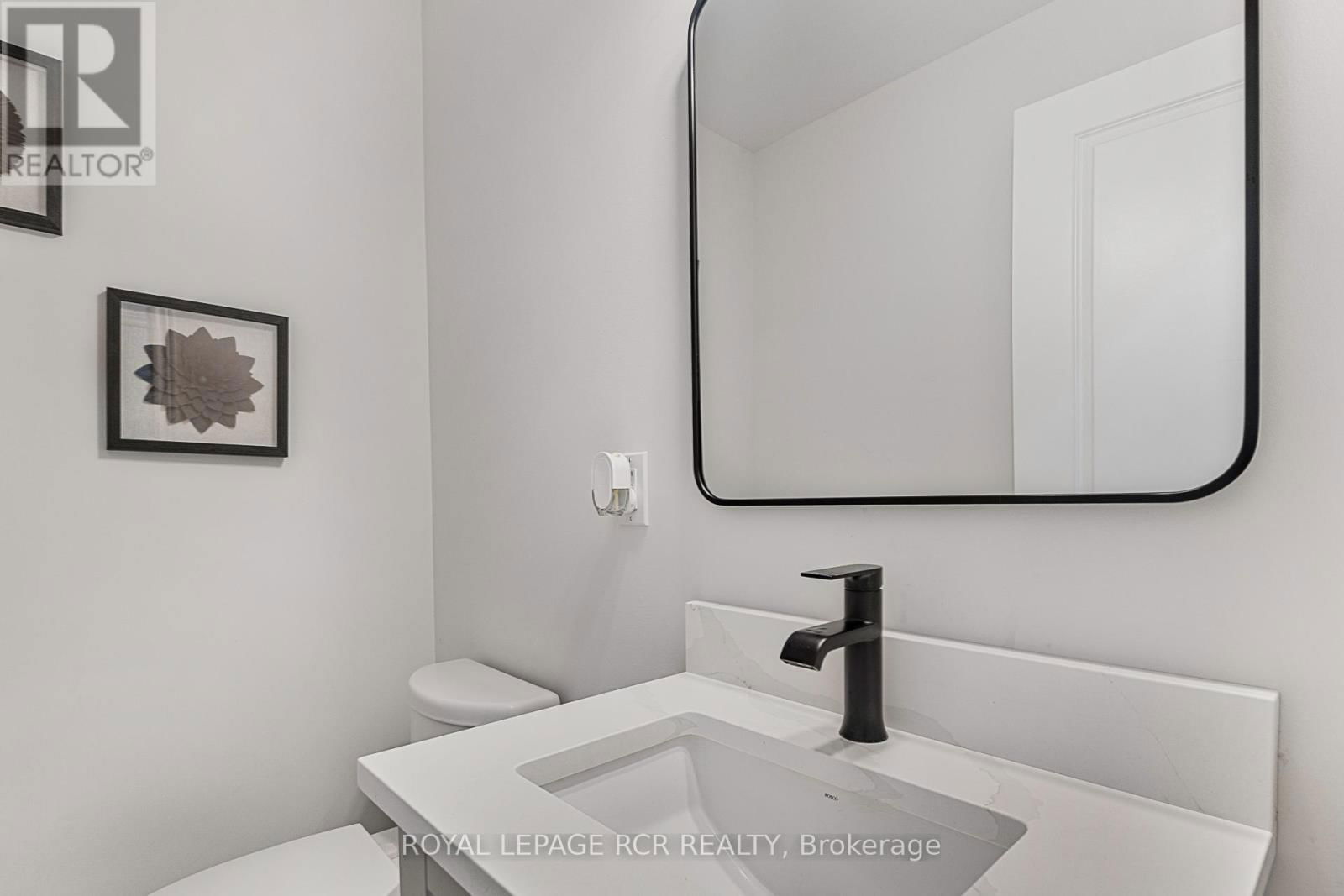 37 MARKVIEW ROAD Image 11