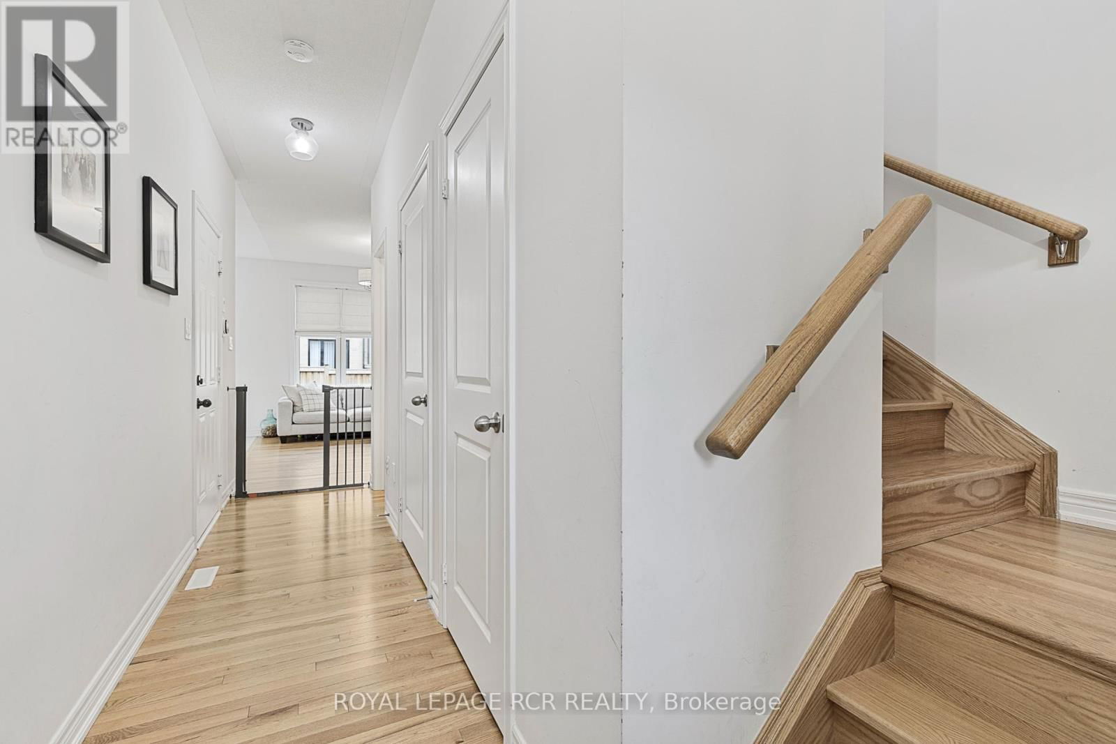 37 MARKVIEW ROAD Image 12