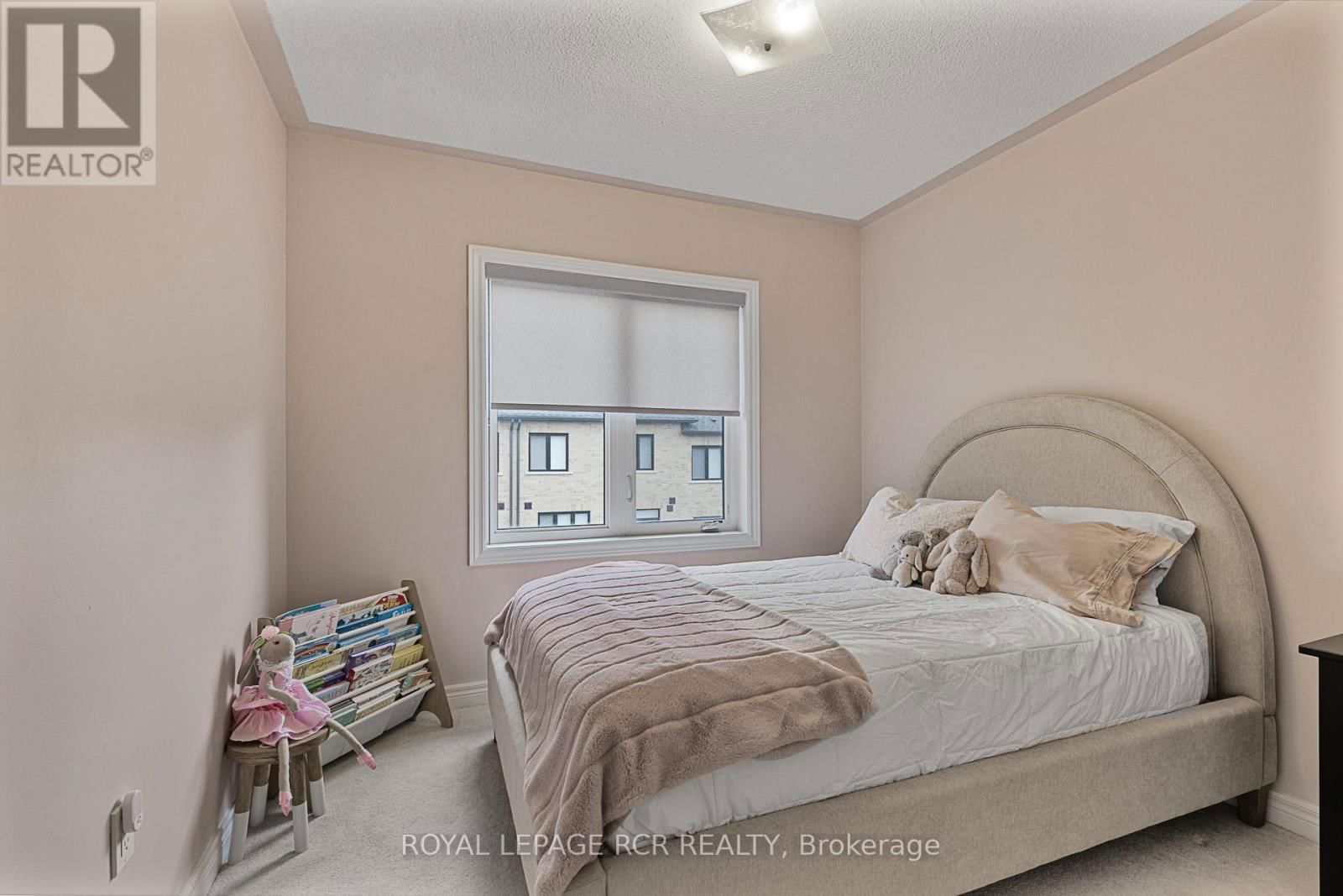 37 MARKVIEW ROAD Image 19