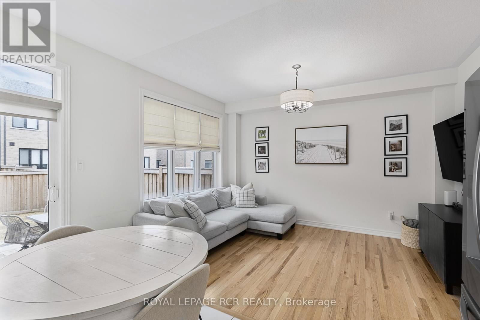 37 MARKVIEW ROAD Image 9
