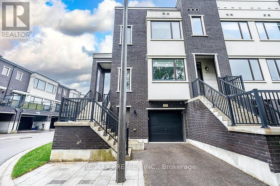 77 SYDNEY CIRCLE Image 2