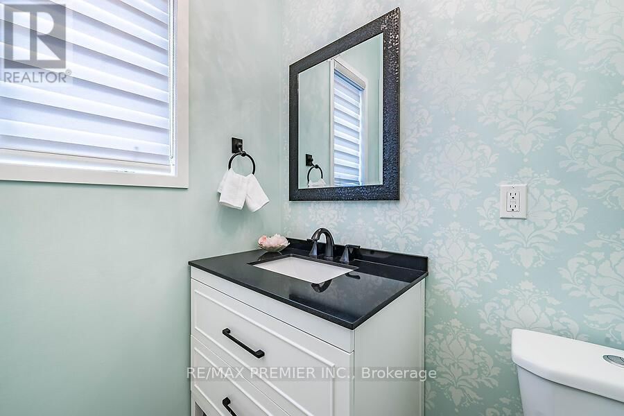 77 SYDNEY CIRCLE Image 6