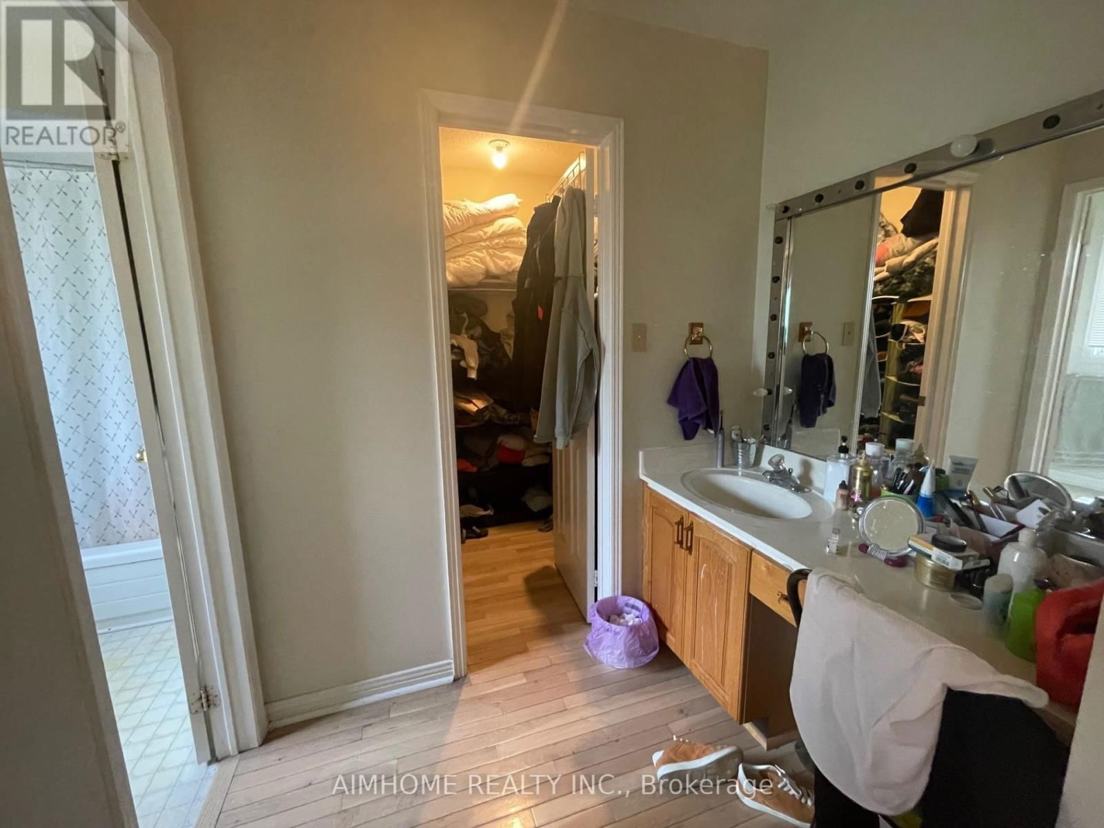 61 SPRINGFIELD WAY Image 14