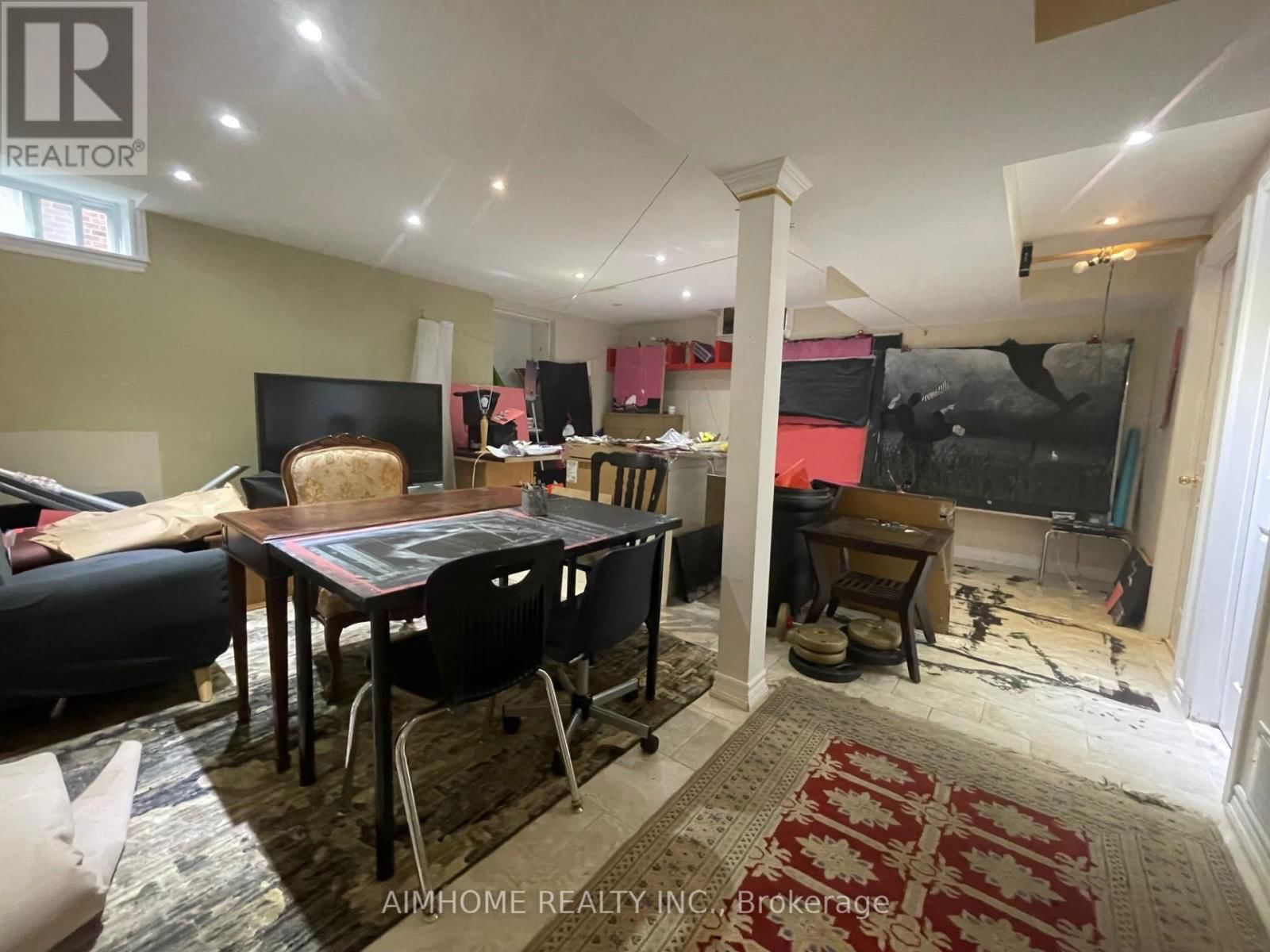 61 SPRINGFIELD WAY Image 18