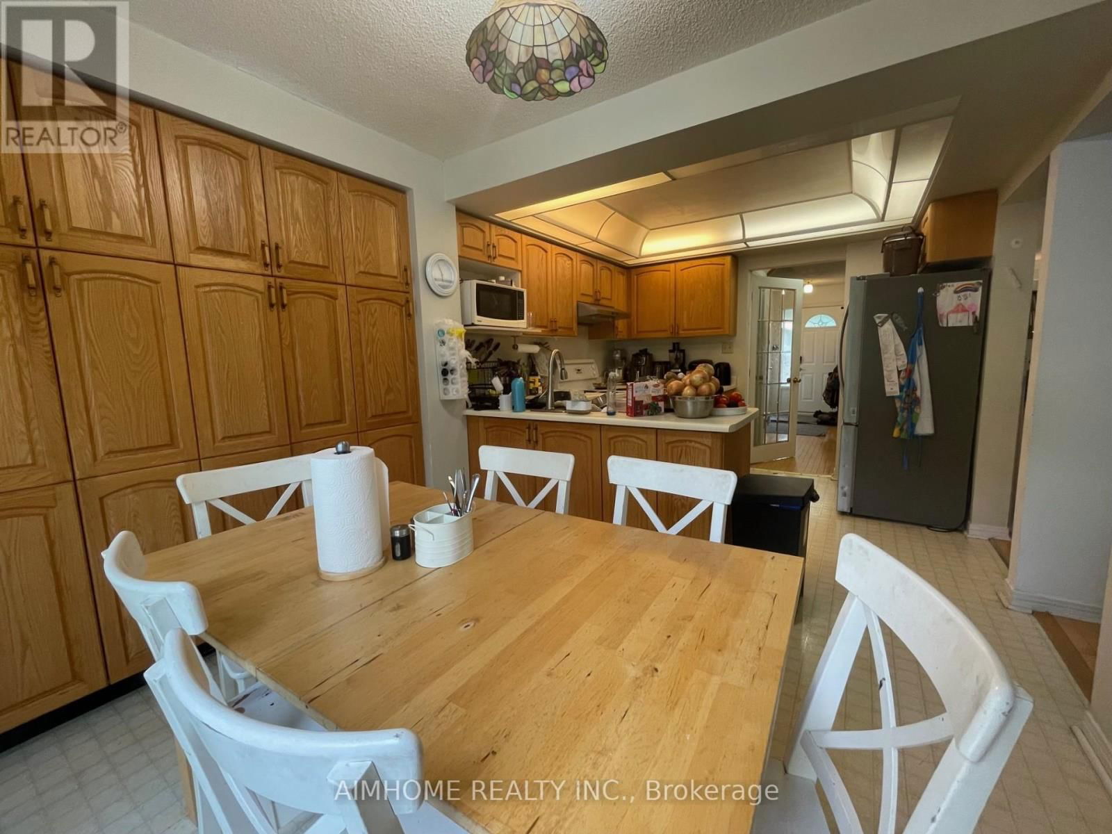 61 SPRINGFIELD WAY Image 5
