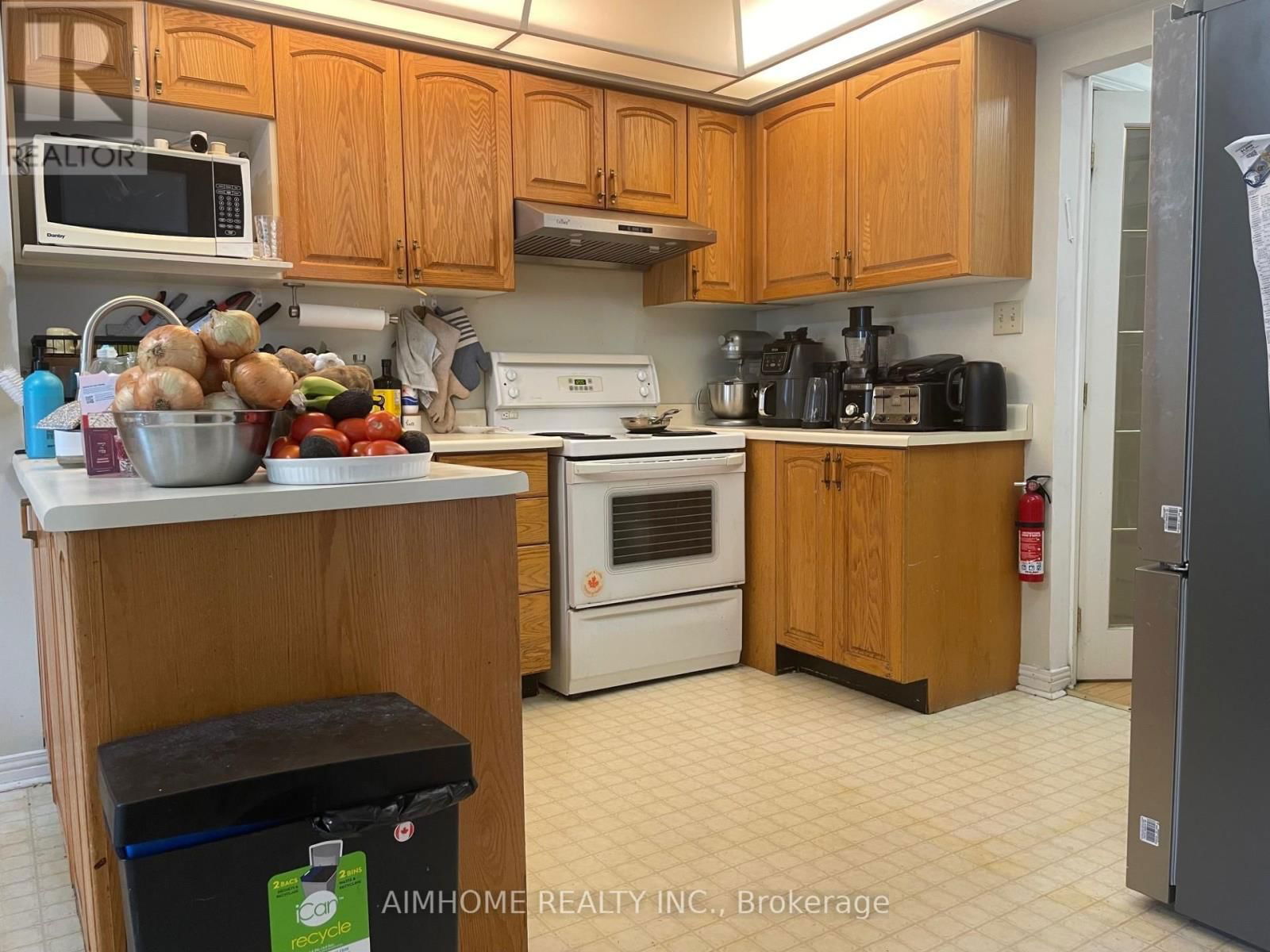 61 SPRINGFIELD WAY Image 6