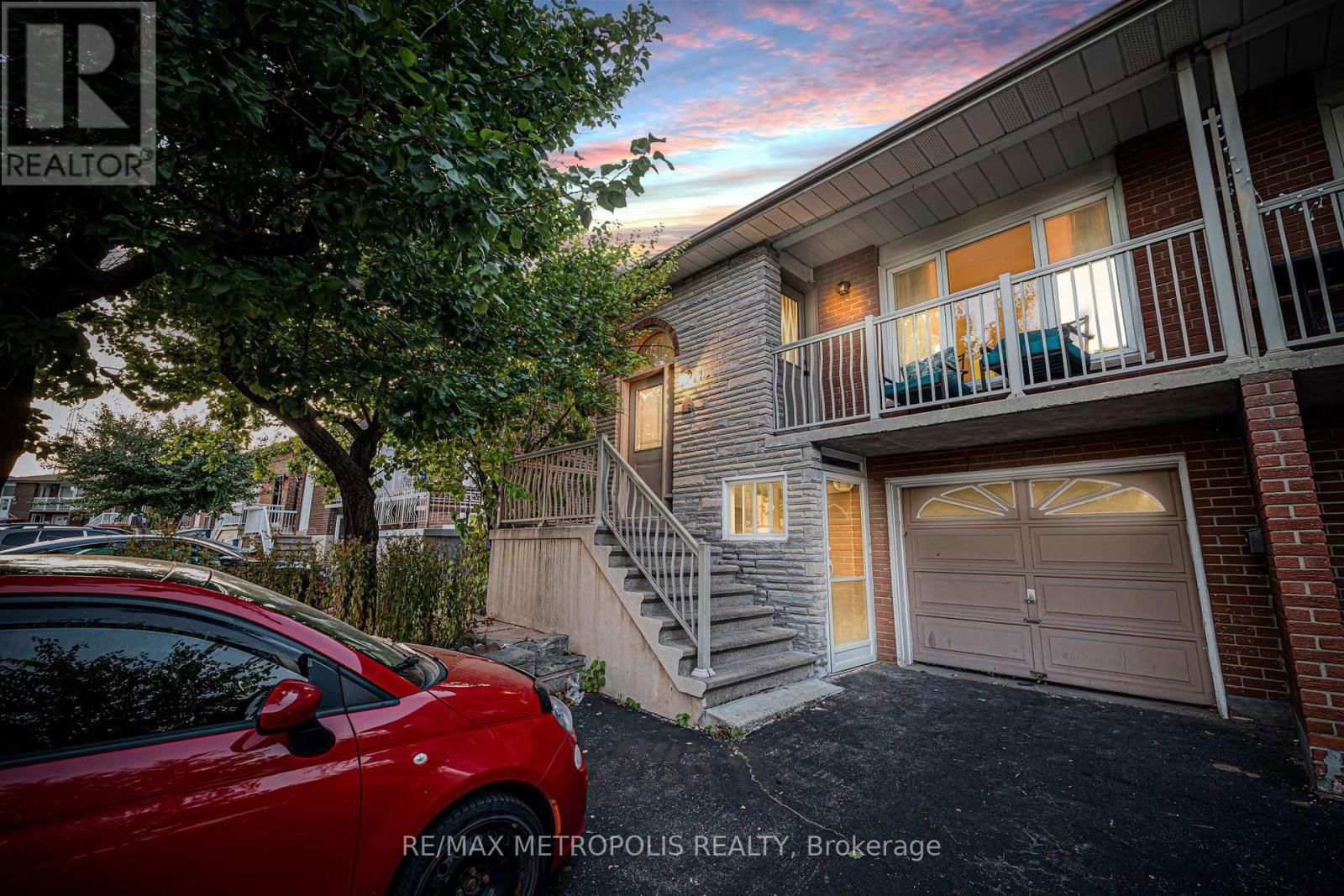 119 ALBANY DRIVE Image 1