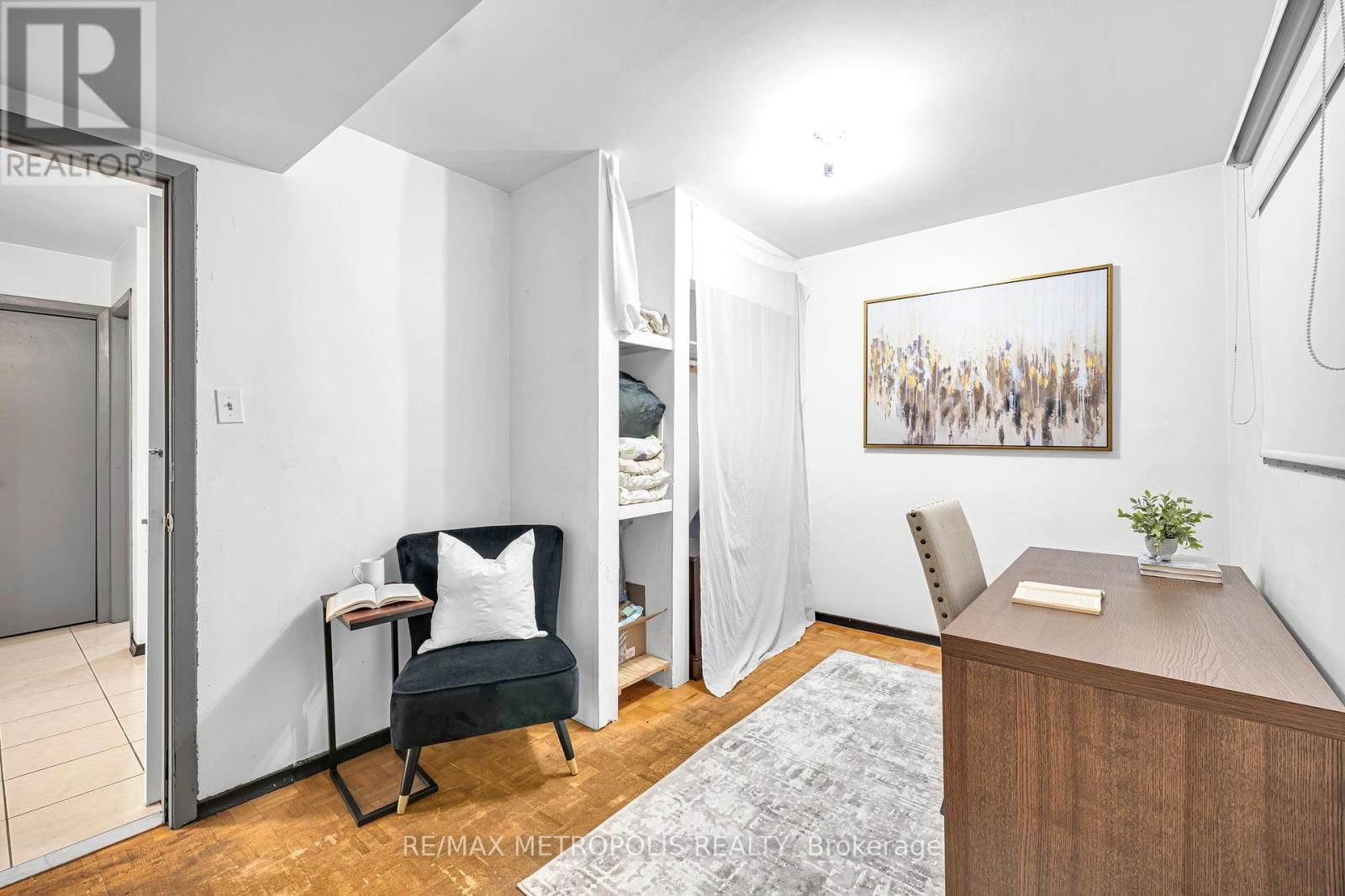 119 ALBANY DRIVE Image 17