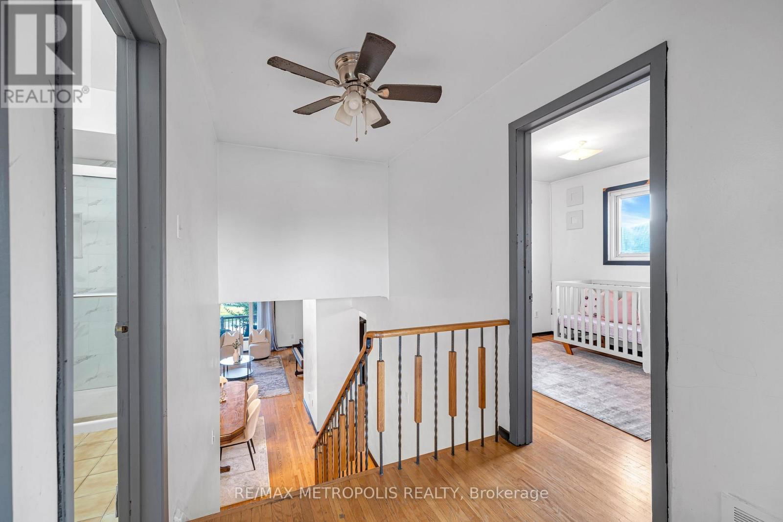 119 ALBANY DRIVE Image 23