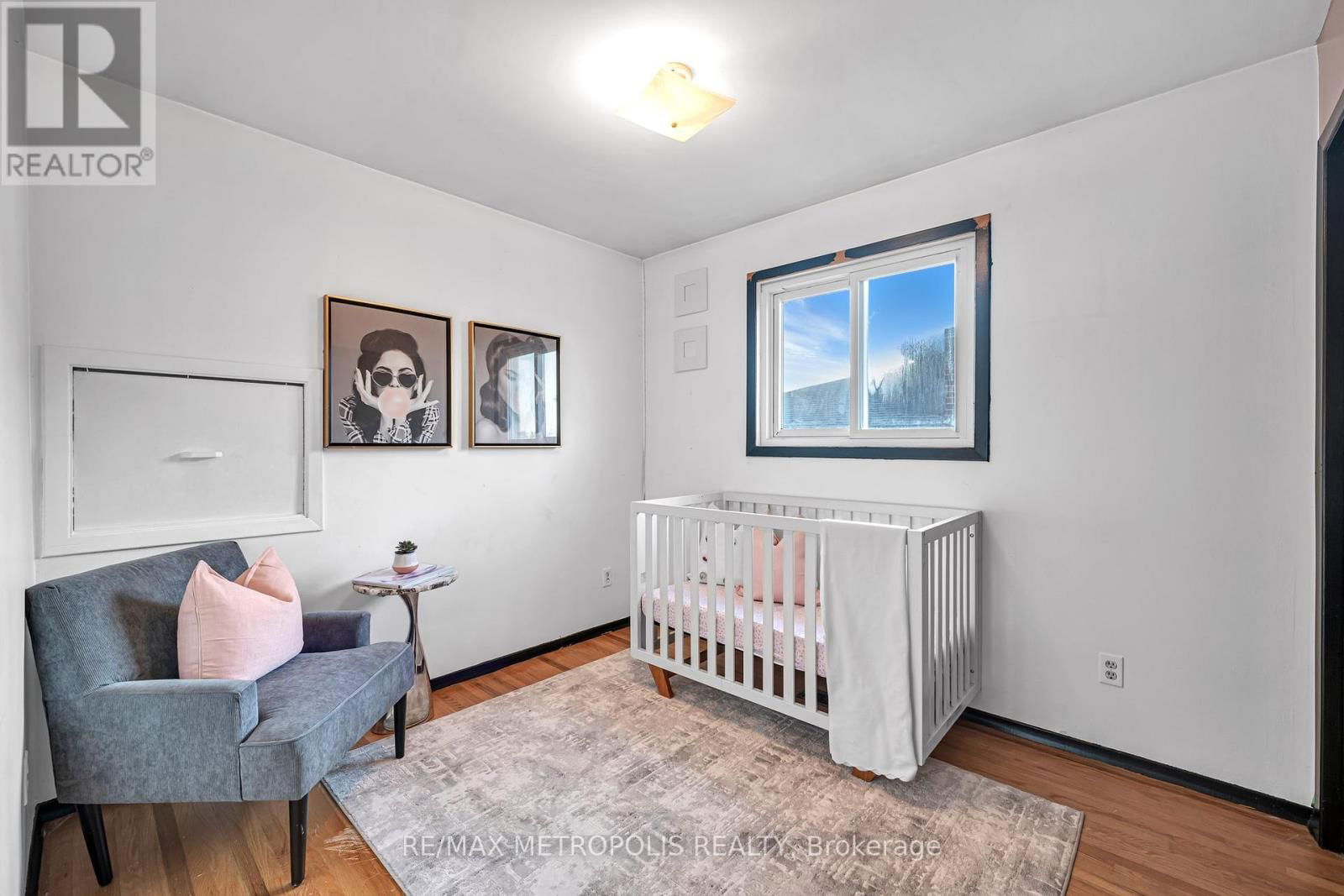 119 ALBANY DRIVE Image 27