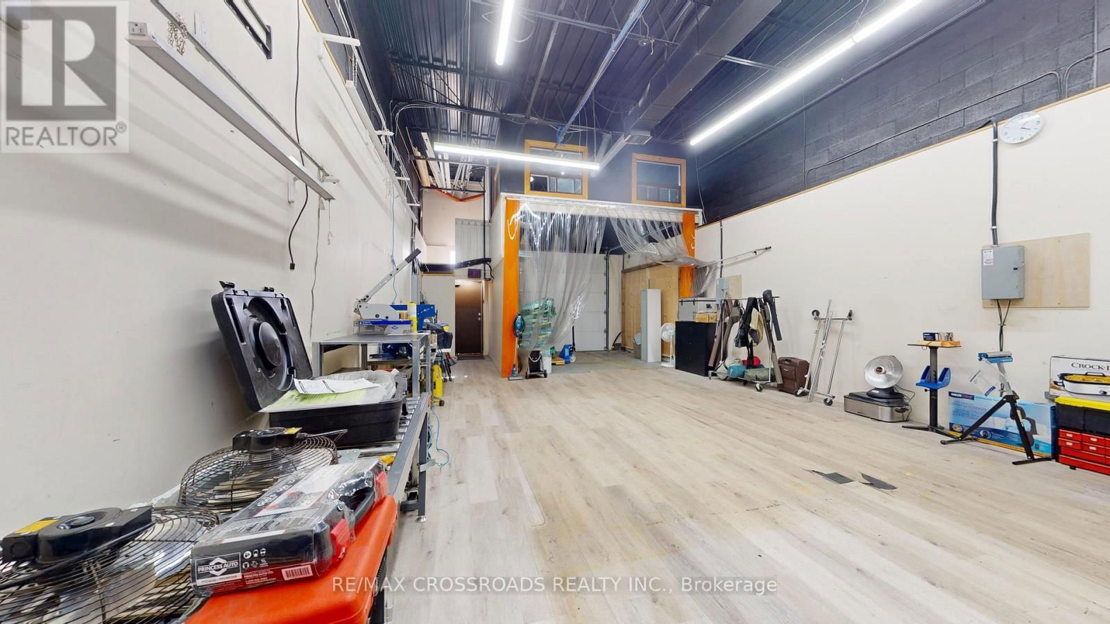 30 - 151 ESNA PARK DRIVE Image 21