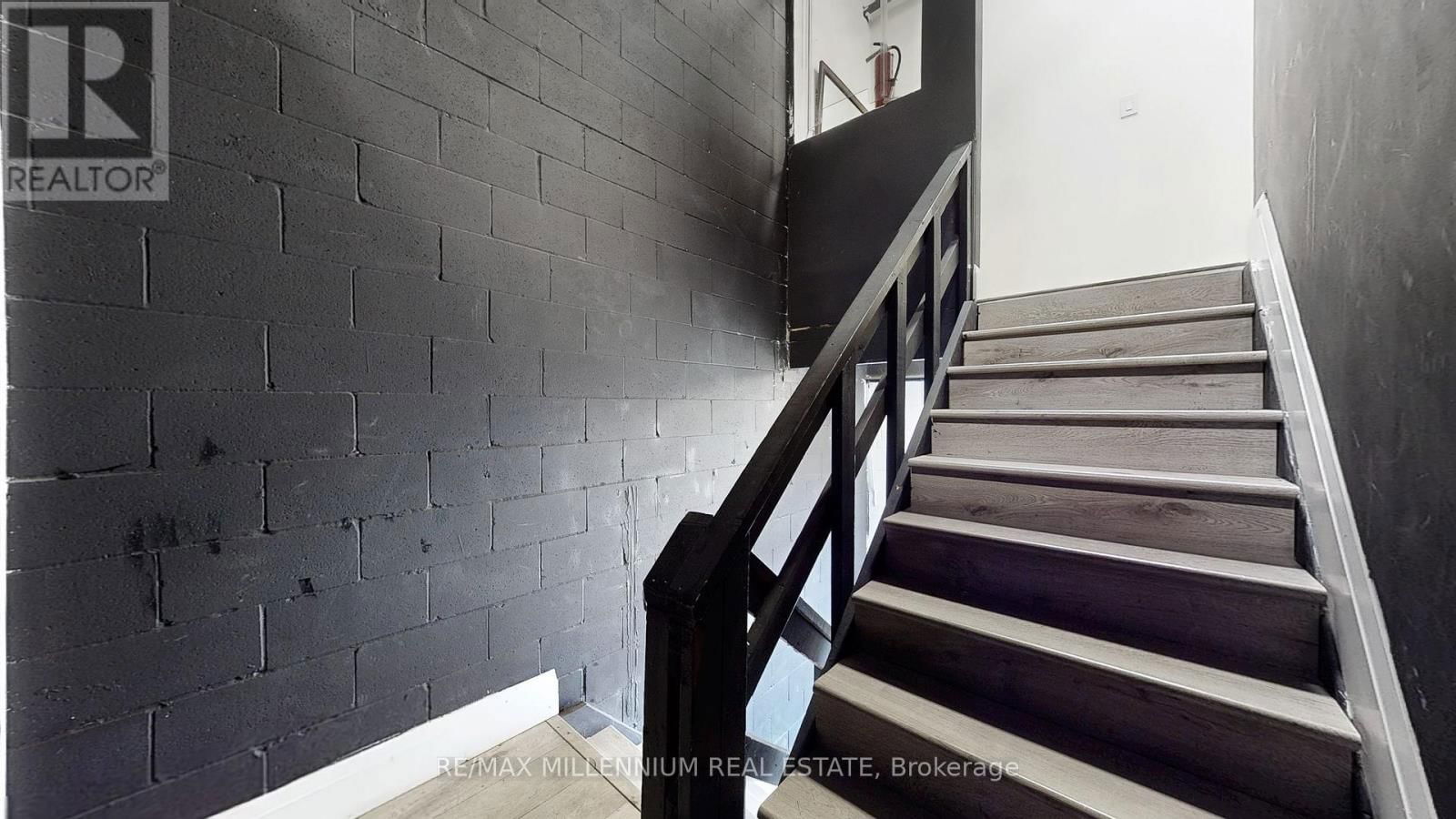 39 - 600 BOWES ROAD Image 22