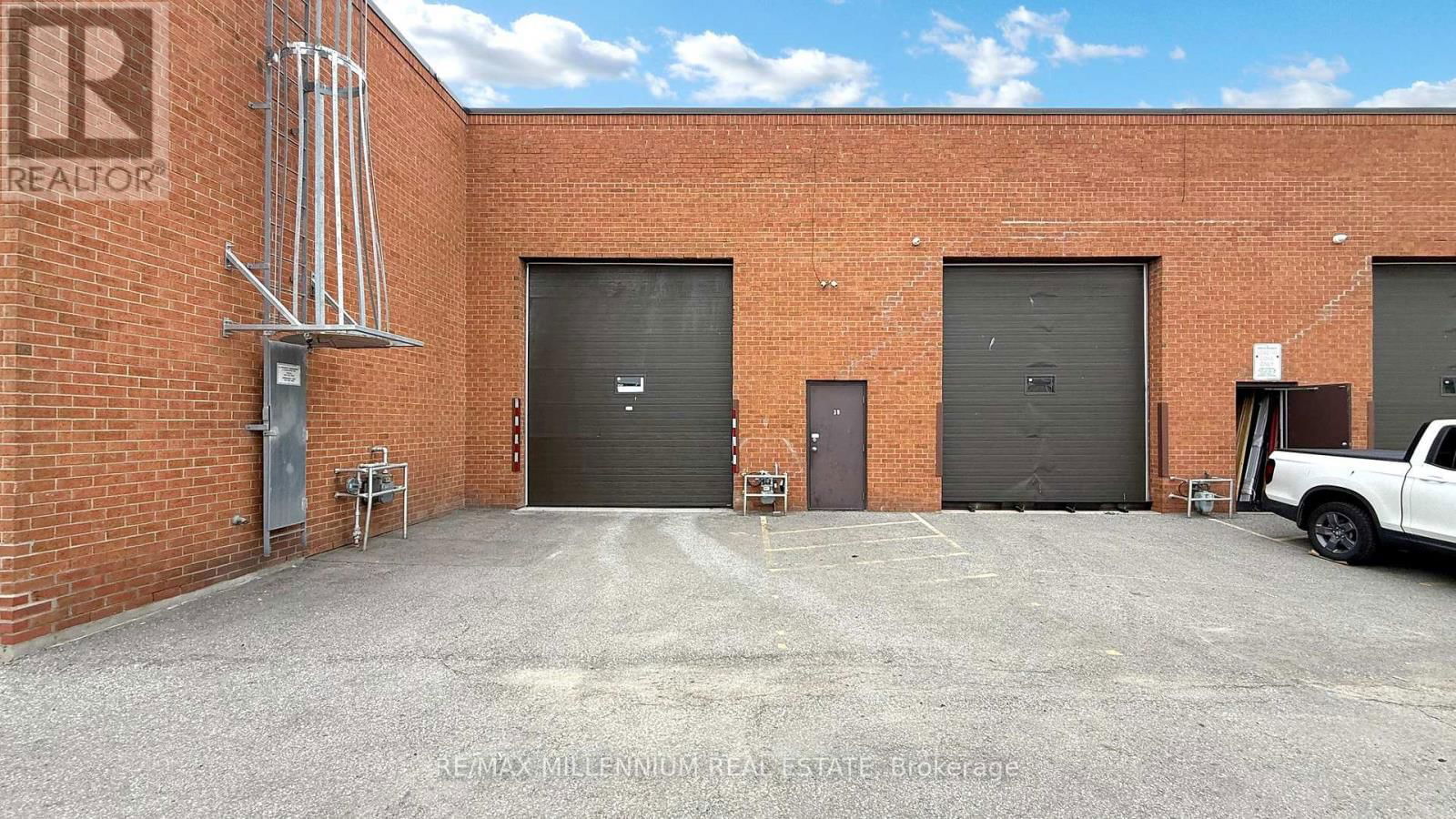 39 - 600 BOWES ROAD Image 43