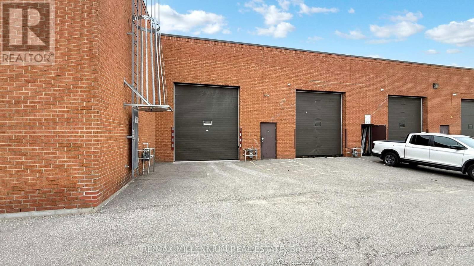 39 - 600 BOWES ROAD Image 44