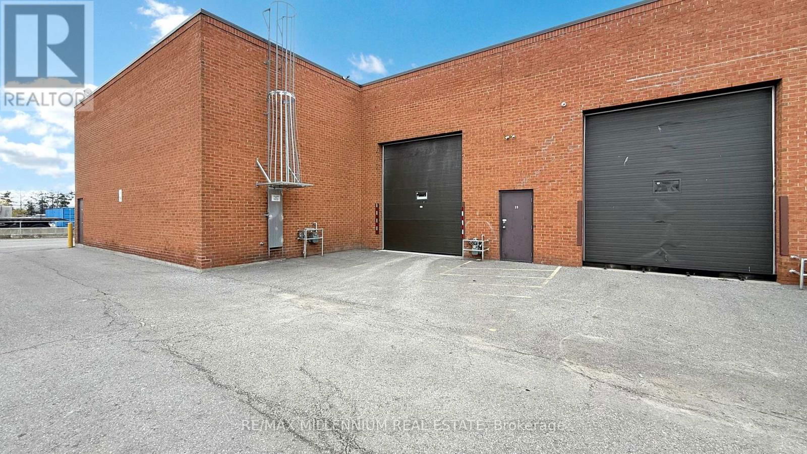 39 - 600 BOWES ROAD Image 45