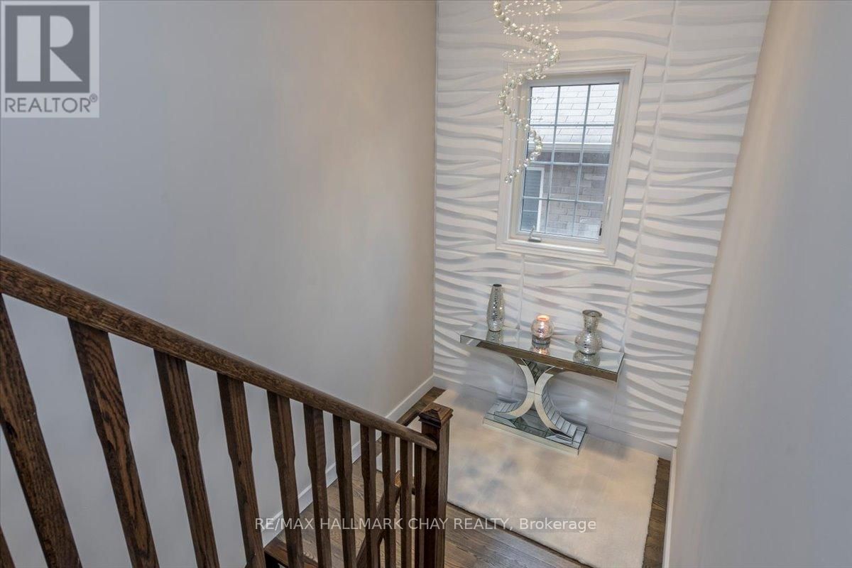 1300 HUNTER STREET Image 17