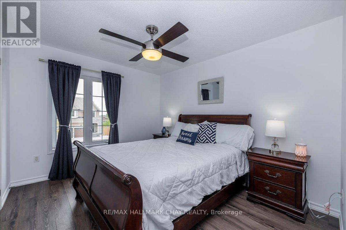 1300 HUNTER STREET Image 19