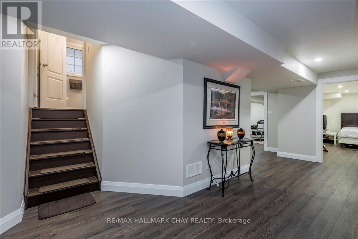 1300 HUNTER STREET Image 23