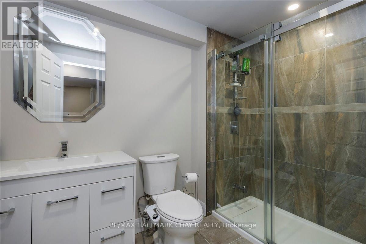 1300 HUNTER STREET Image 26