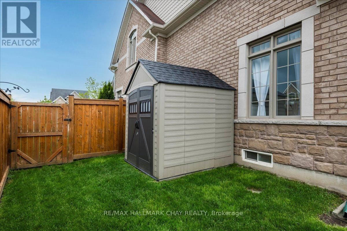 1300 HUNTER STREET Image 29