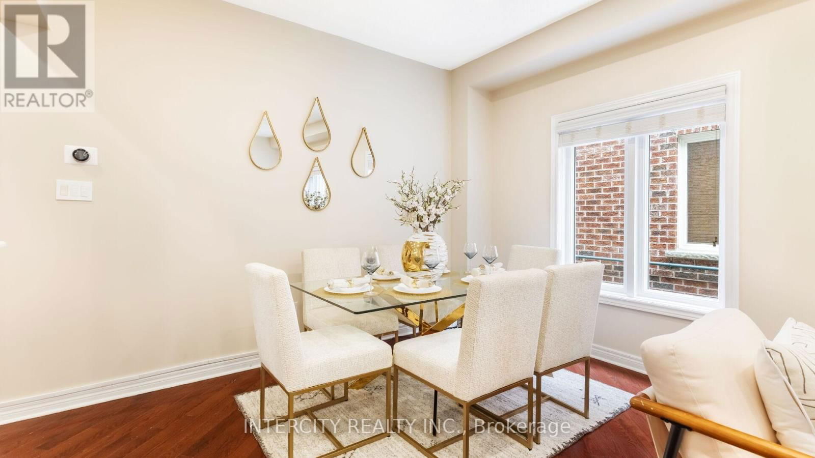 16 VENICE GATE DRIVE Image 12