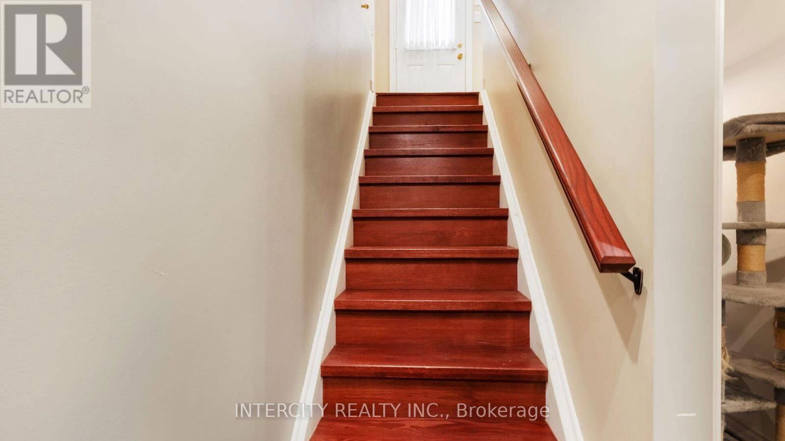 16 VENICE GATE DRIVE Image 37