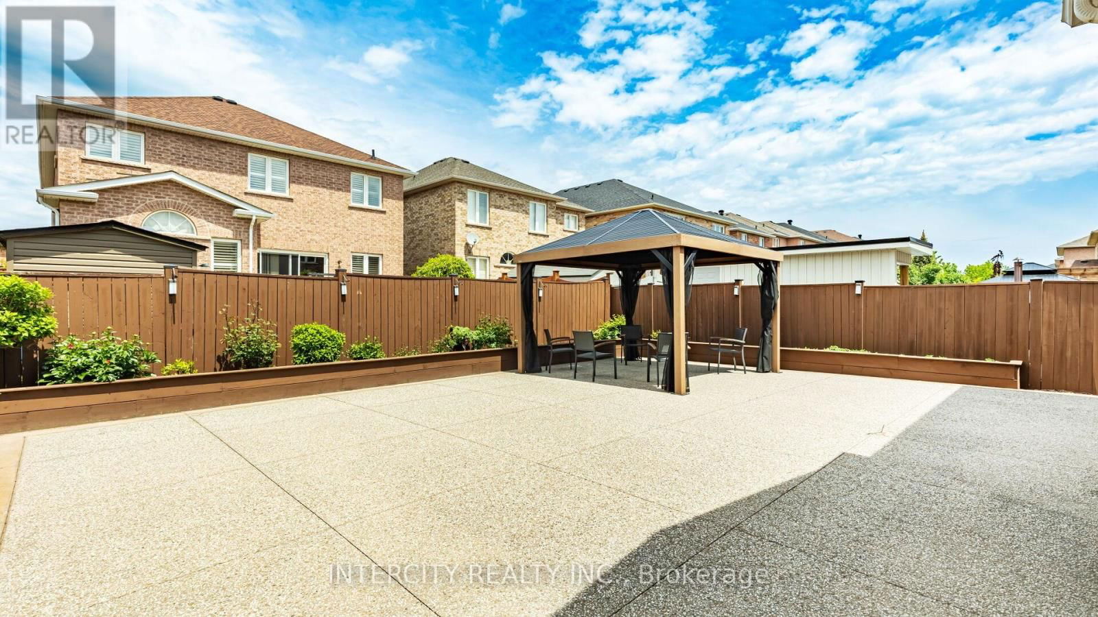 16 VENICE GATE DRIVE Image 39
