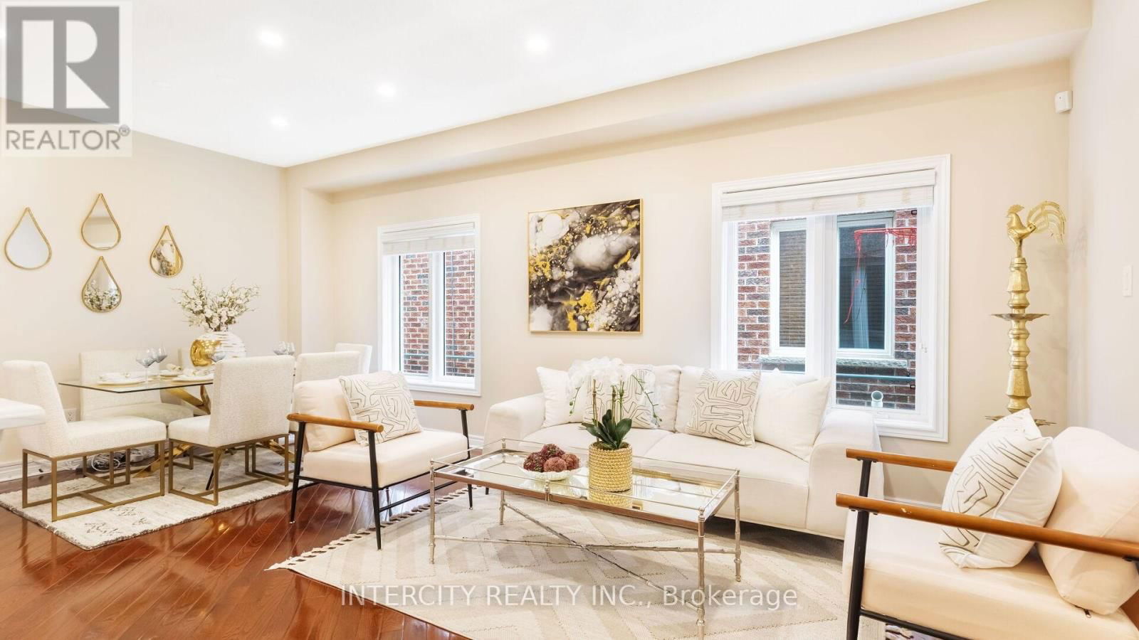 16 VENICE GATE DRIVE Image 9