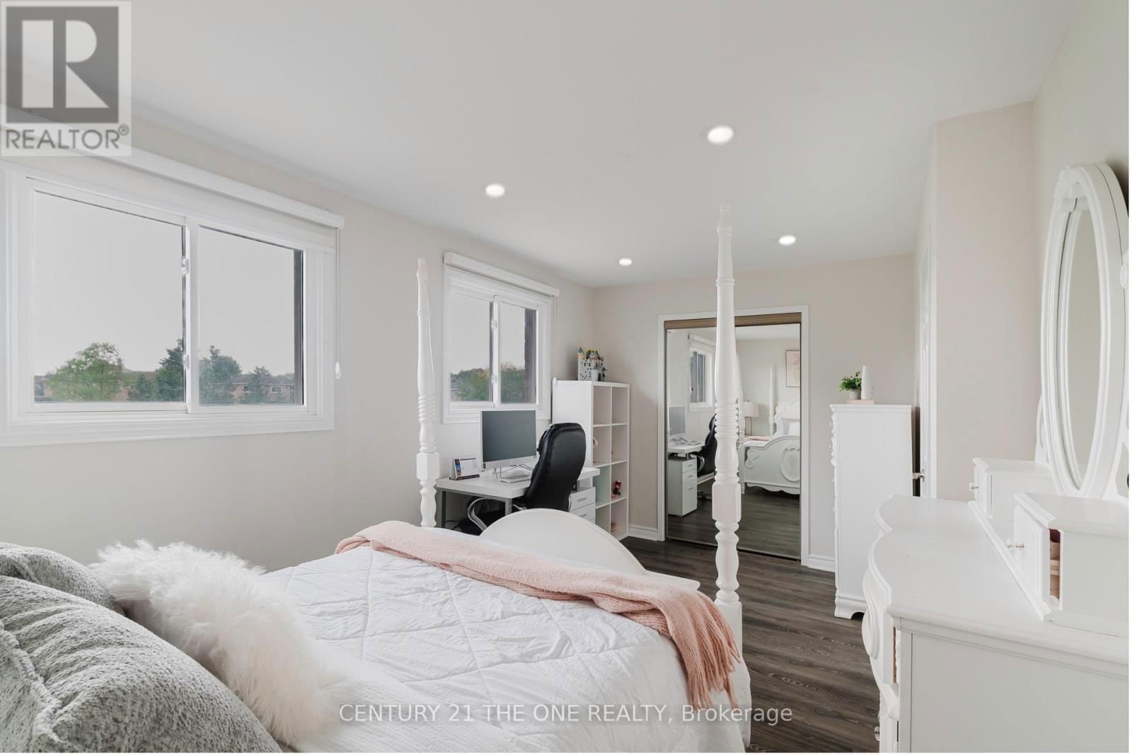 971 LESLIE VALLEY DRIVE Image 26