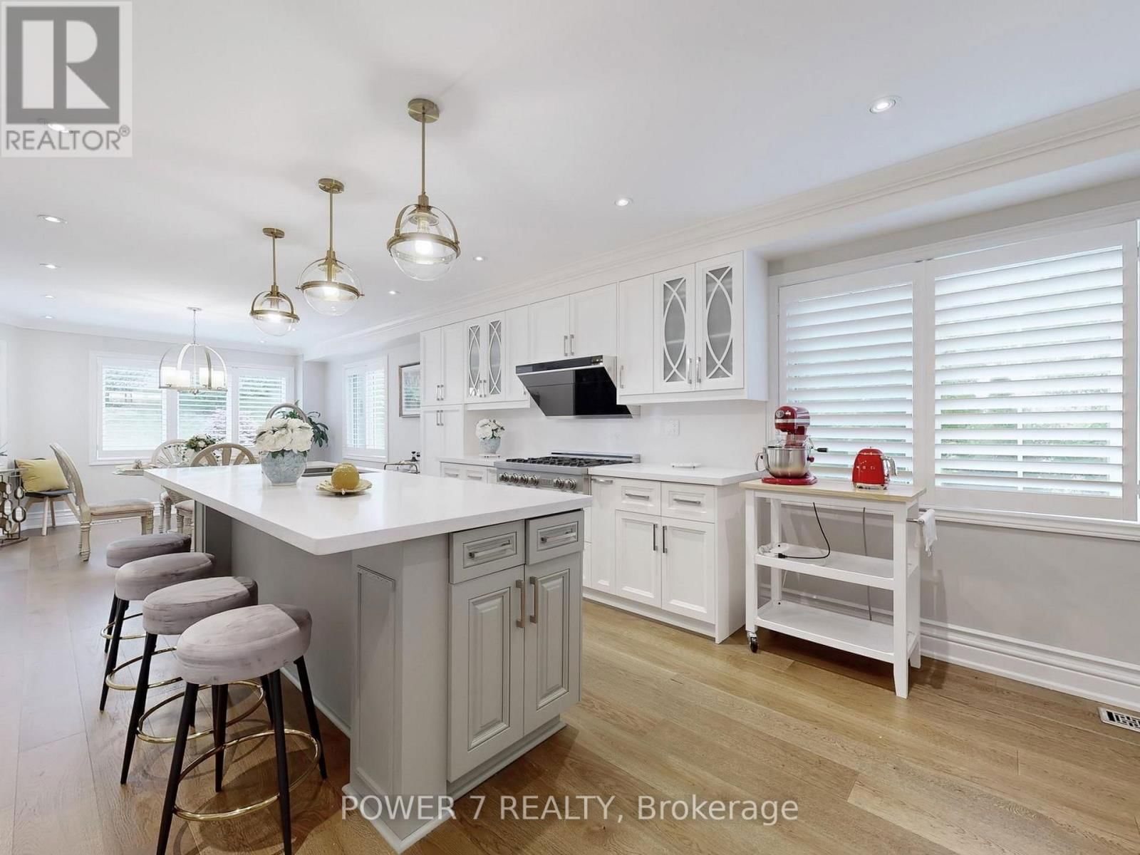 1098 SECRETARIATE ROAD Image 10