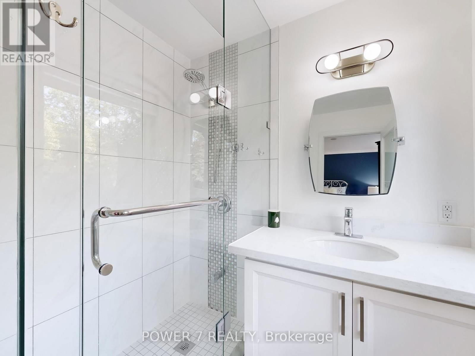 1098 SECRETARIATE ROAD Image 28
