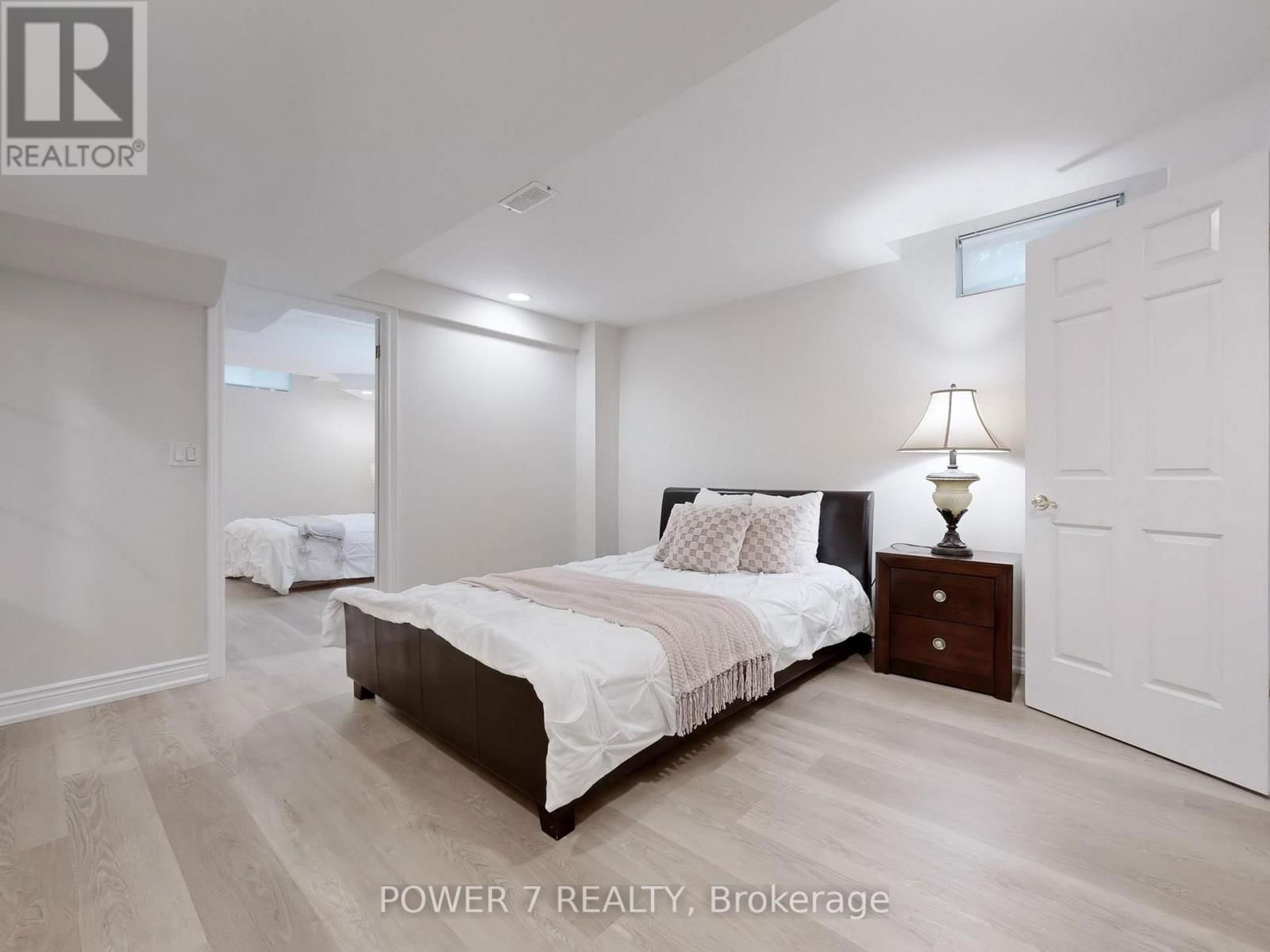 1098 SECRETARIATE ROAD Image 36