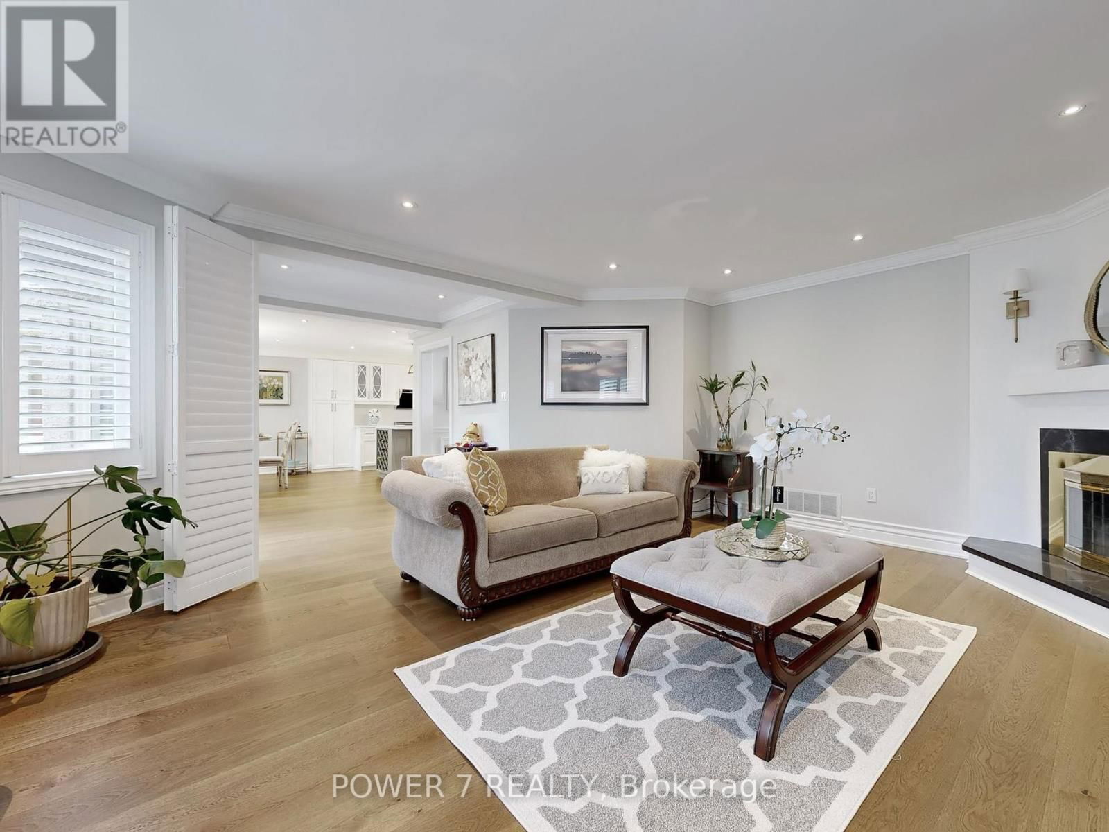1098 SECRETARIATE ROAD Image 8