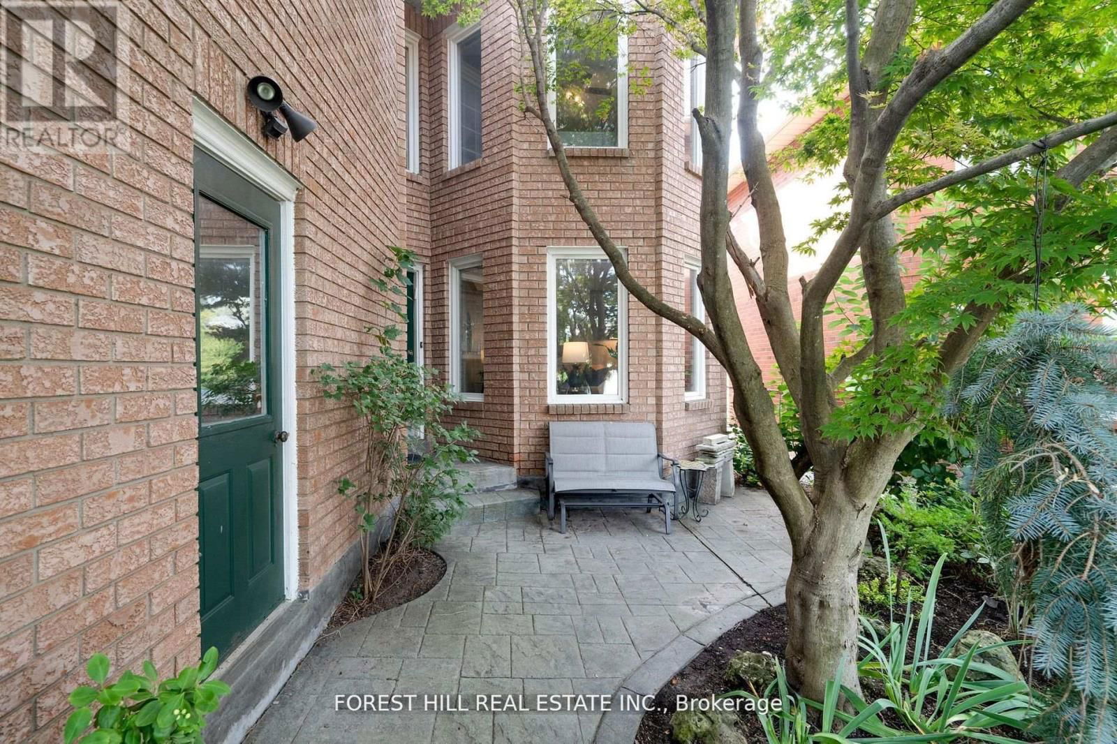 109 DOWNING BOULEVARD Image 2