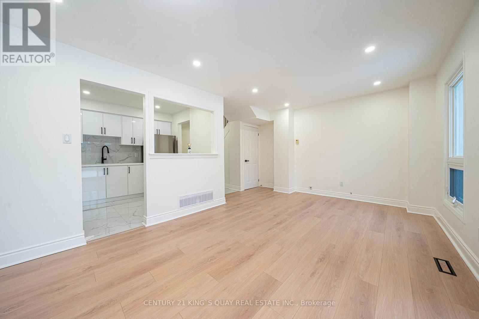 55 HORNCHURCH CRESCENT Image 12