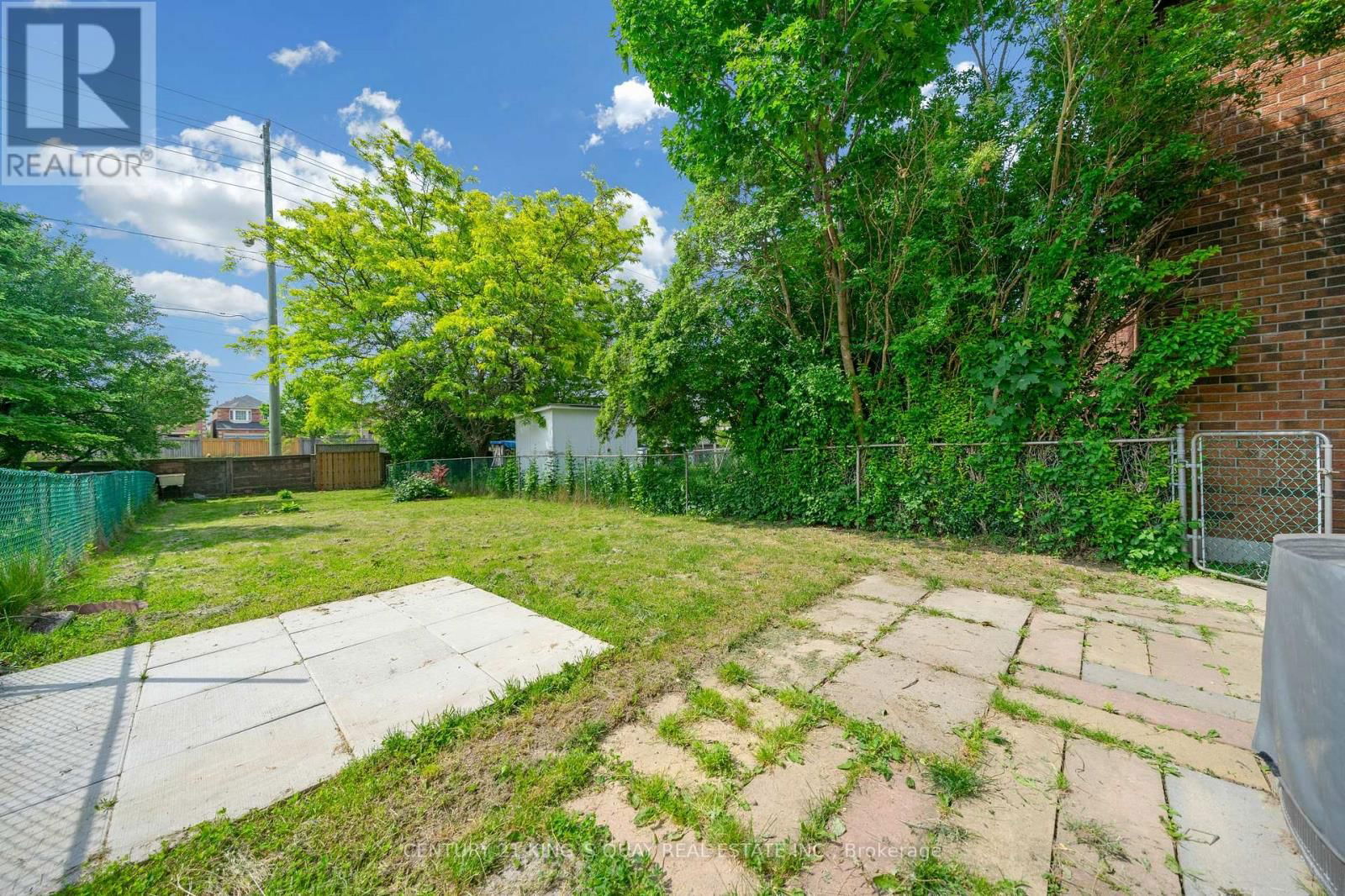 55 HORNCHURCH CRESCENT Image 31