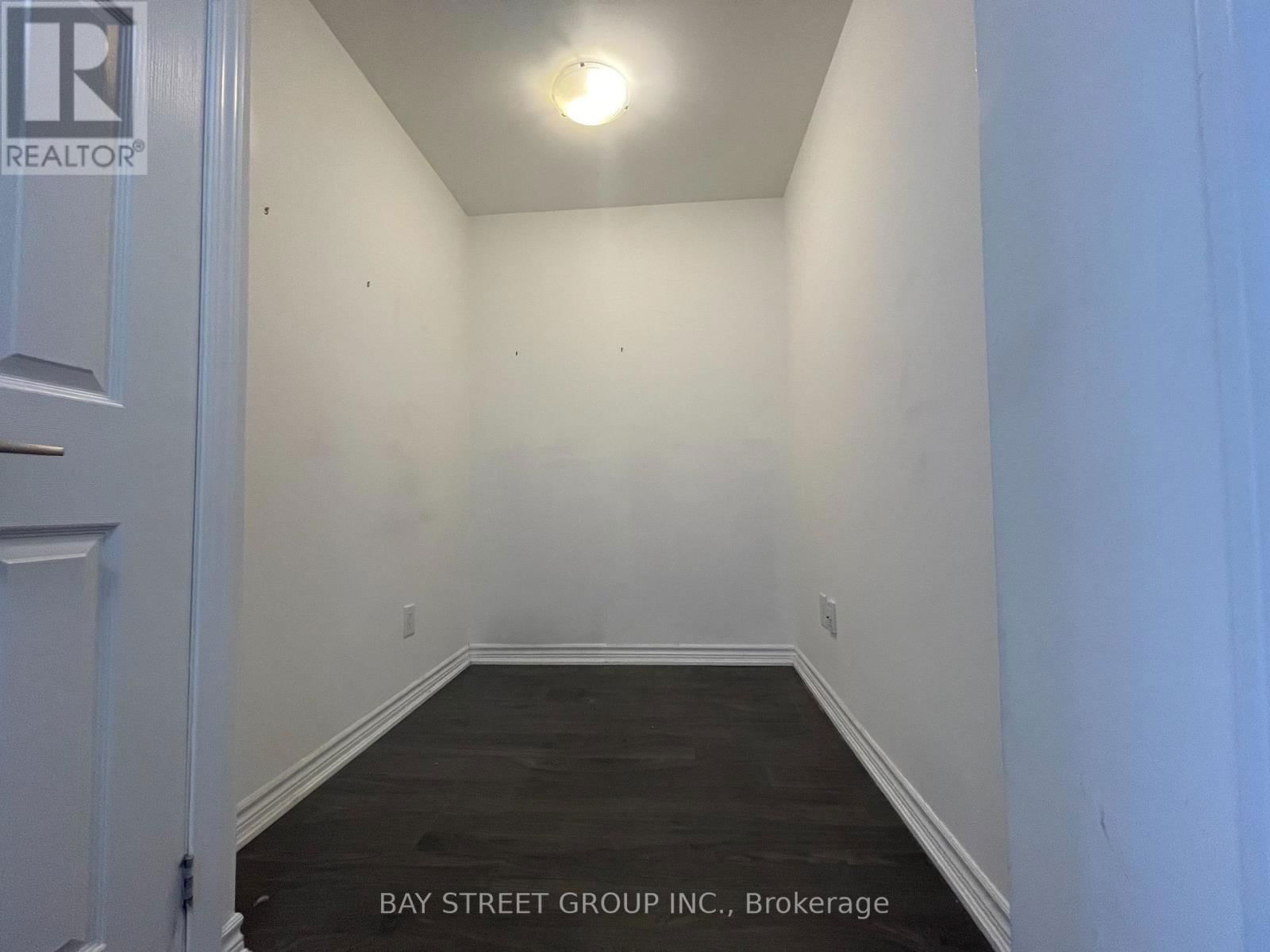 512 - 11611 YONGE STREET Image 8