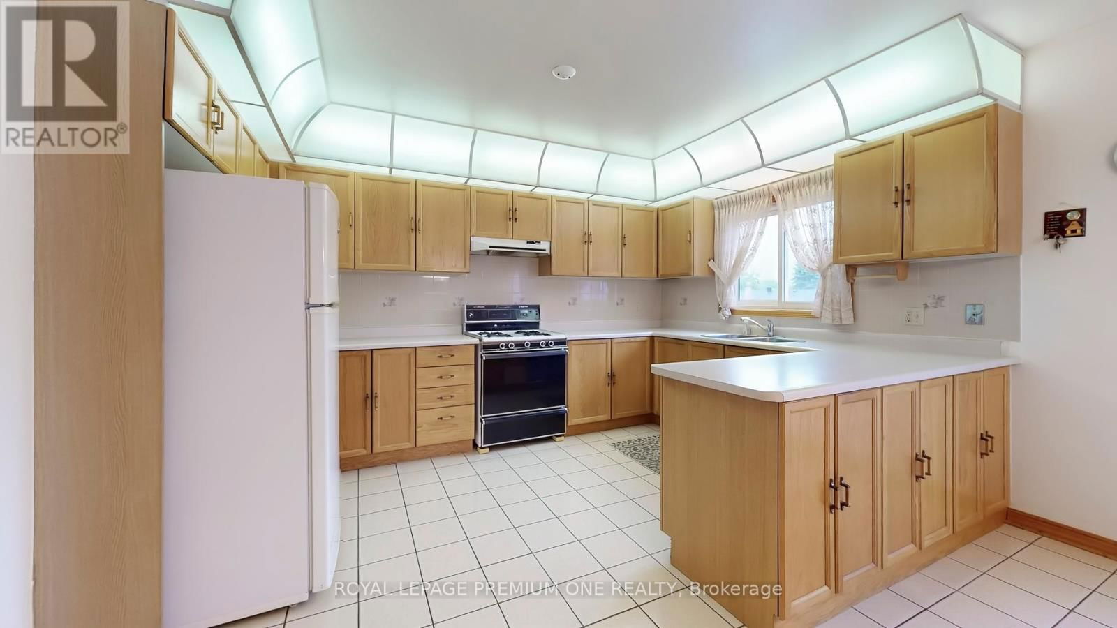 137 FINDHORN CRESCENT Image 13